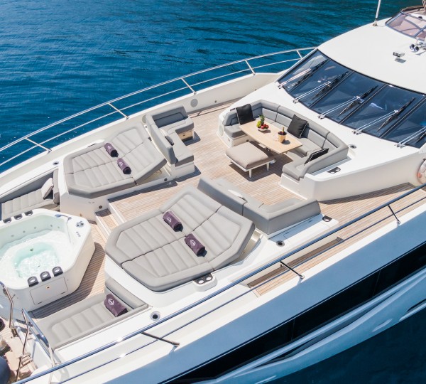 sunseeker yacht with jacuzzi